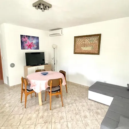 Cosy - Island Apartman